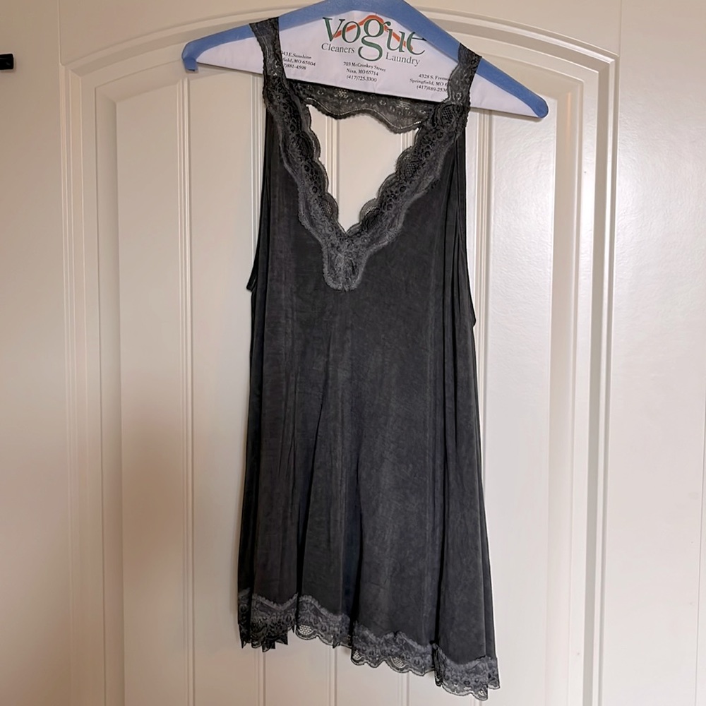 Charcoal under tank with lace detail